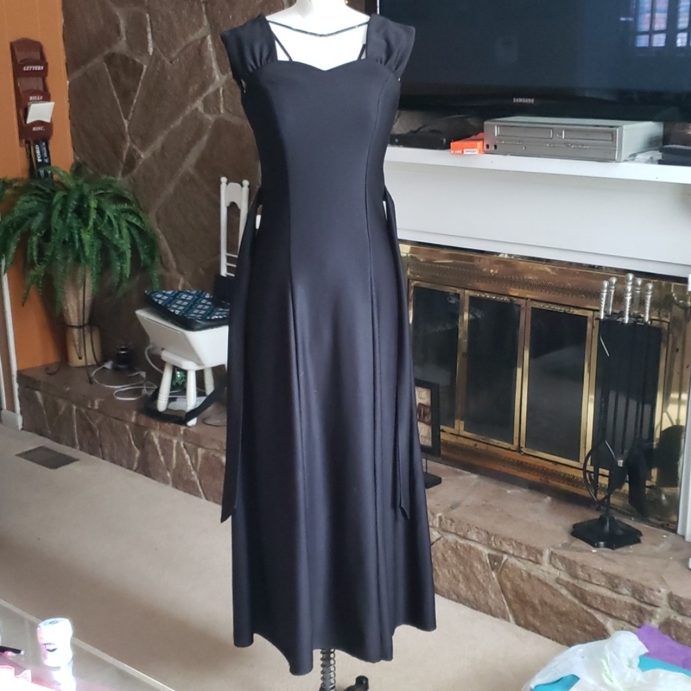 Sweetheart Black Gown